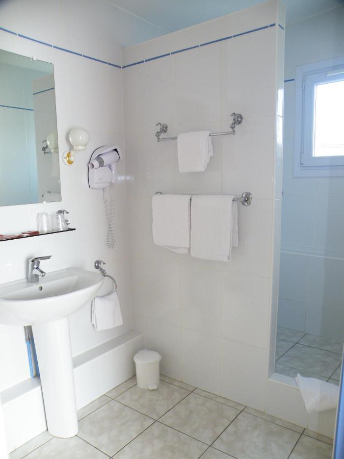 Hotel De L'Avenue Saintes Kamer foto